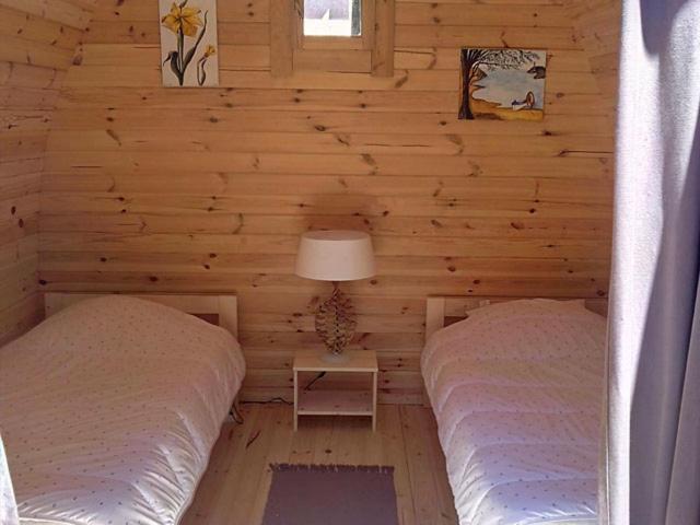 Отель Camping La Chabannerie Saint-Martin-de-Clelles Экстерьер фото