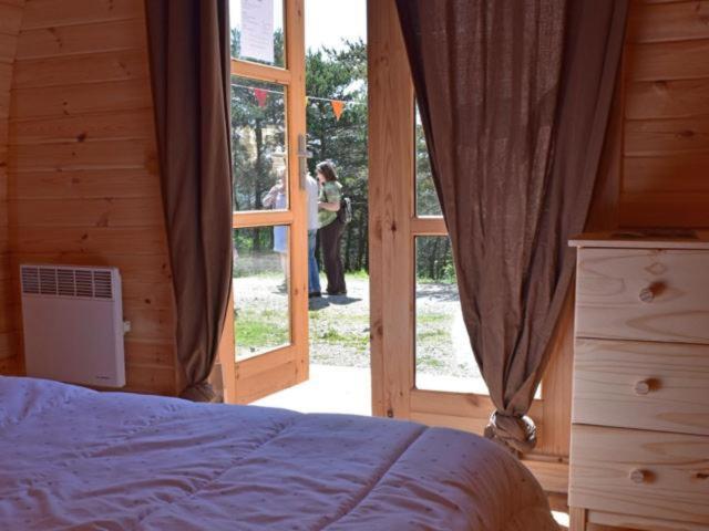 Отель Camping La Chabannerie Saint-Martin-de-Clelles Экстерьер фото